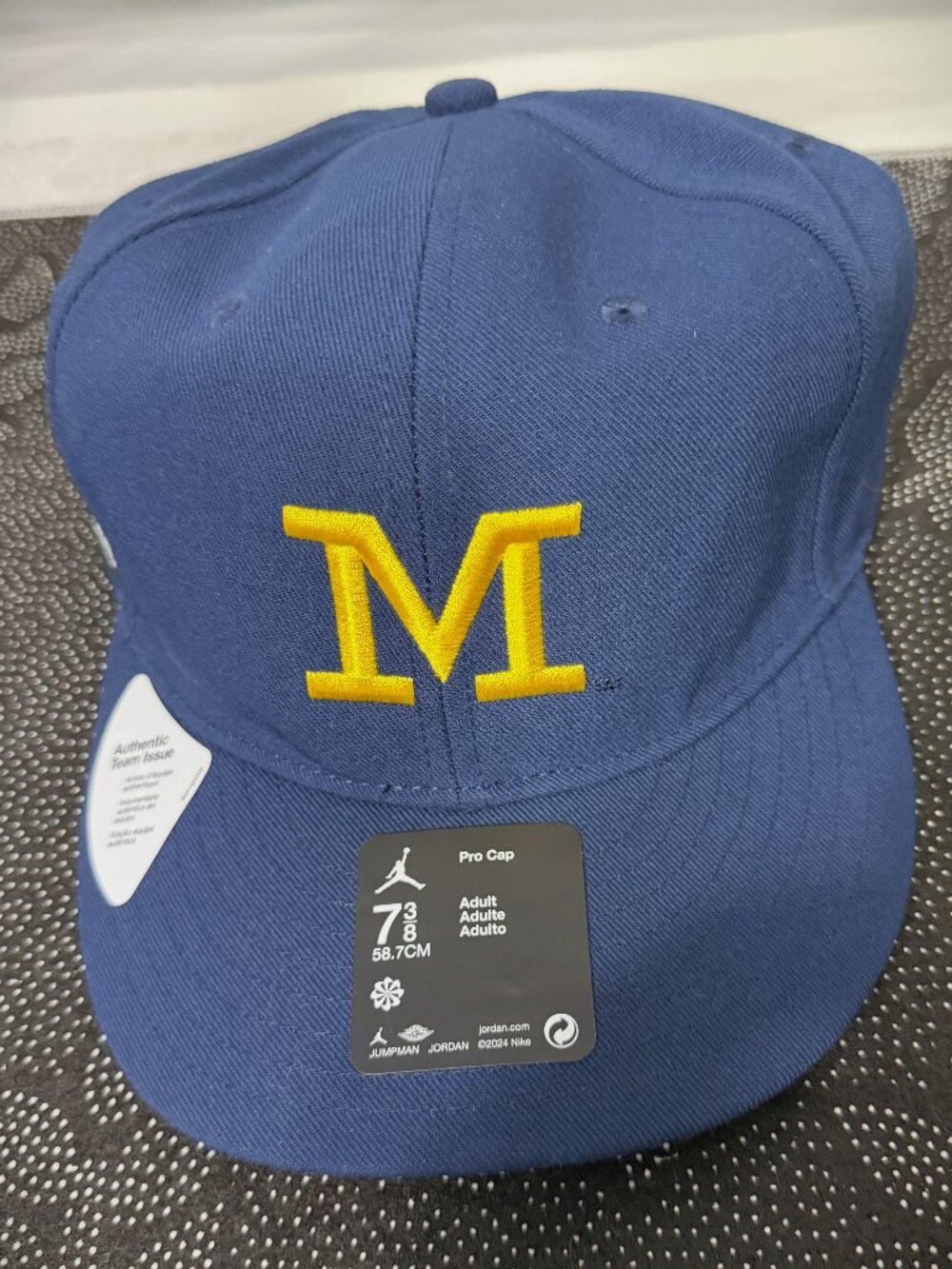 Jordan Michigan Wolverines Fitted Blue On-Field Pro Cap Dri-Fit Size 7 3/8 New